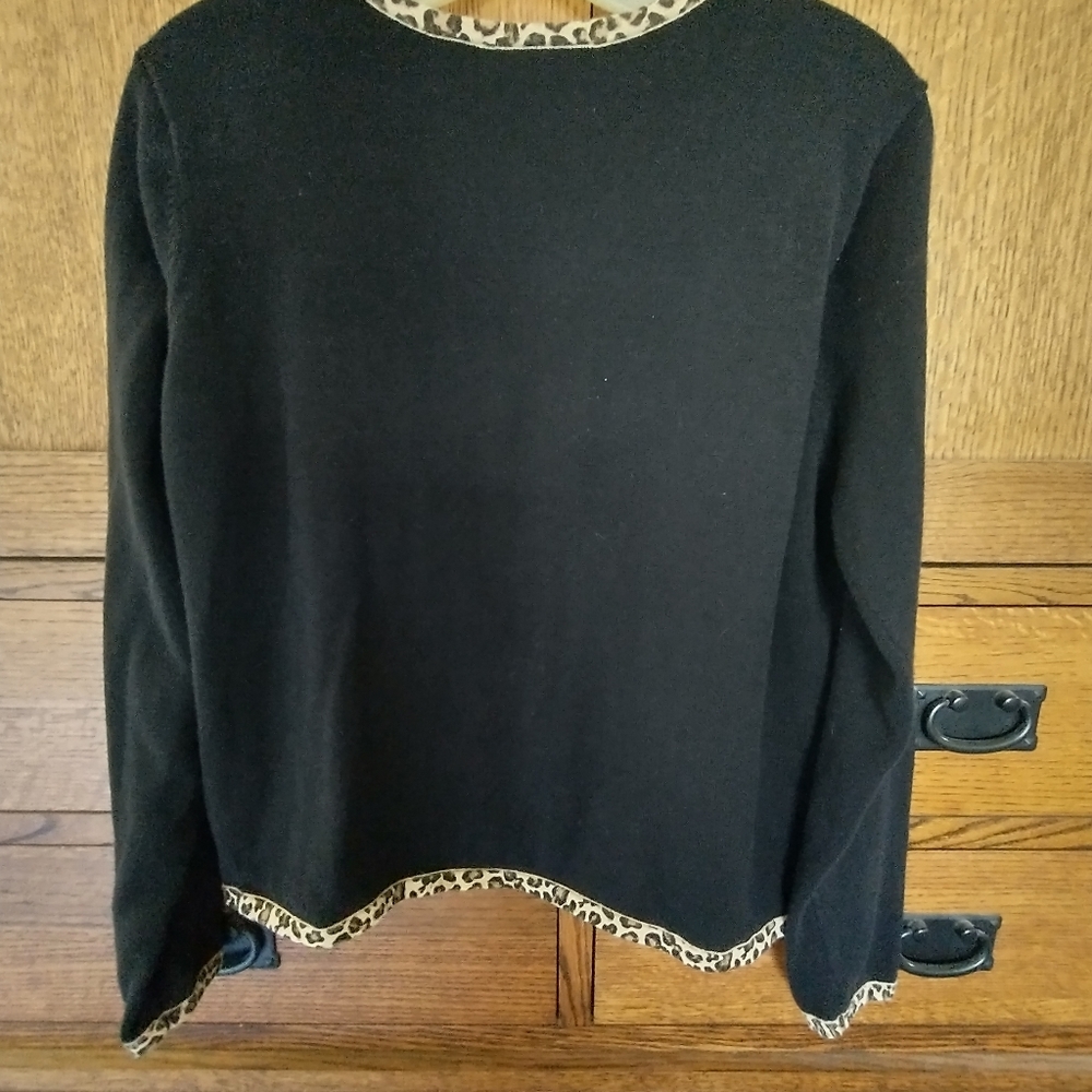 Cardigan Sweater long sleeve with leopard trim by apostrophe + XL - Picture 2 of 3